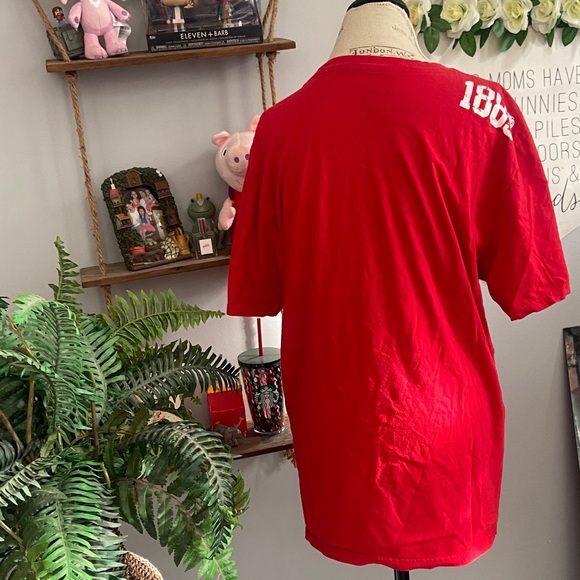 Nike XL Red Philadelphia Phillies T-Shirt - Picture 2 of 4